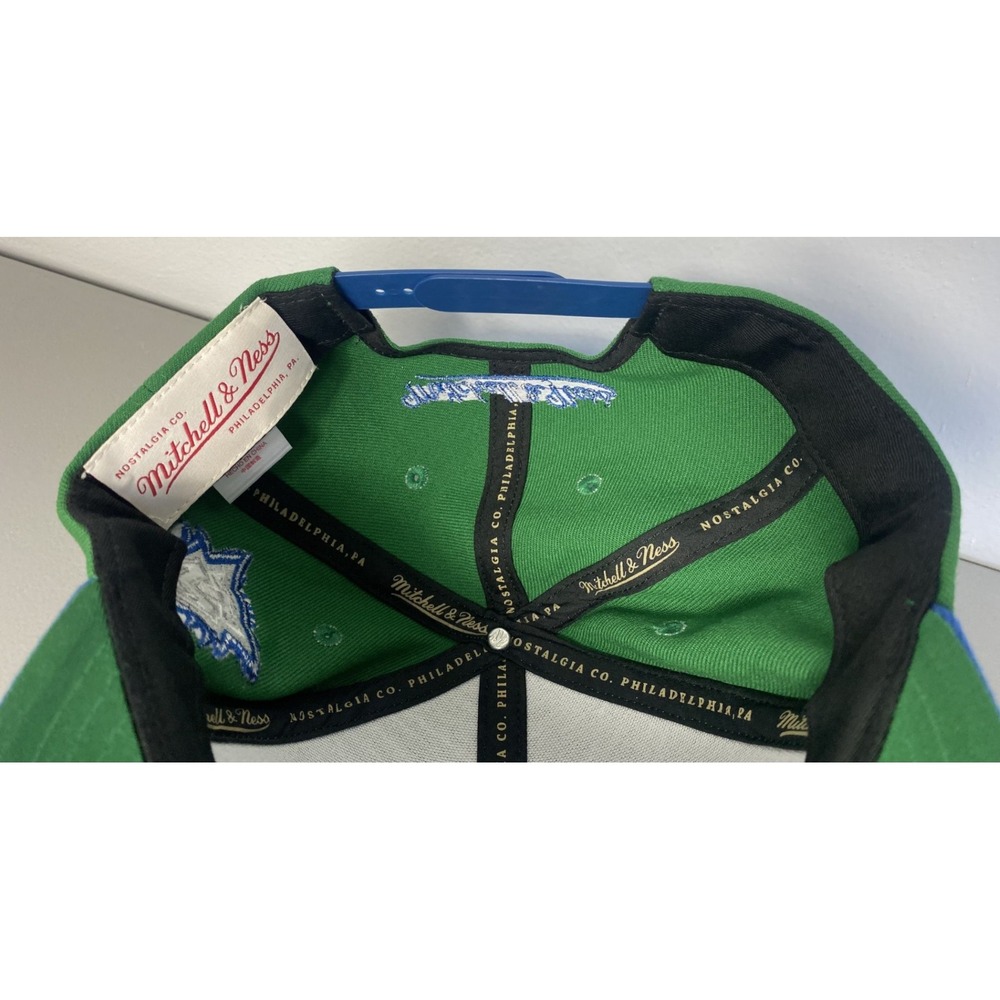 Mitchell & Ness Minnesota Timberwolves Wolves Snapback Cap Green Script - Picture 9 of 10